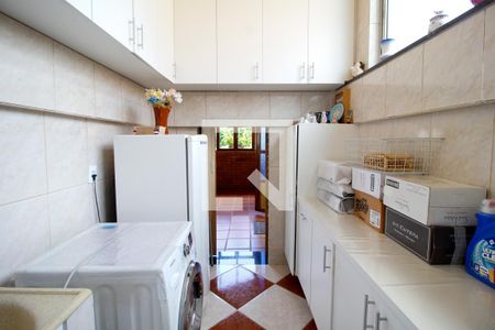 Apartamento à venda com 350m², 4 quartos e 2 vagas Apartamento à venda com 350m², 4 quartos e 2 vagasArea de Serviço