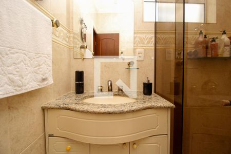 Apartamento à venda com 350m², 4 quartos e 2 vagas Apartamento à venda com 350m², 4 quartos e 2 vagasBanheiro Suite