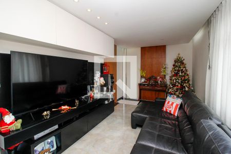 Apartamento à venda com 350m², 4 quartos e 2 vagas Apartamento à venda com 350m², 4 quartos e 2 vagasSala de TV