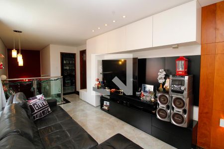 Apartamento à venda com 350m², 4 quartos e 2 vagas Apartamento à venda com 350m², 4 quartos e 2 vagasSala de TV