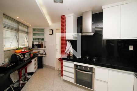 Cozinha de apartamento à venda com 4 quartos, 350m² em Cidade Nova, Belo Horizonte