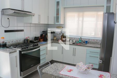 Casa à venda com 140m², 3 quartos e 2 vagasCozinha