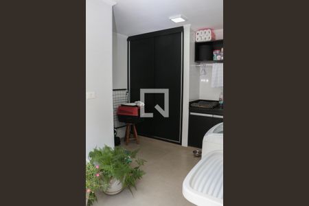 Casa à venda com 140m², 3 quartos e 2 vagasÁrea de serviço