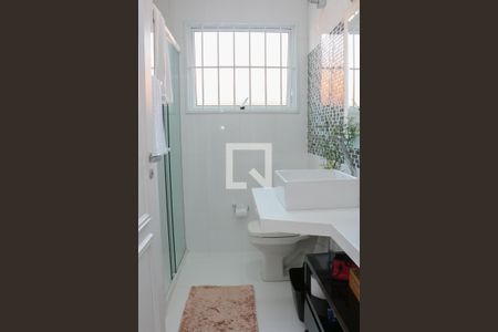 Casa à venda com 140m², 3 quartos e 2 vagasBanheiro