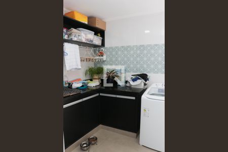 Casa à venda com 140m², 3 quartos e 2 vagasÁrea de serviço