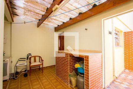 Casa à venda com 180m², 3 quartos e 2 vagasÁrea de serviço