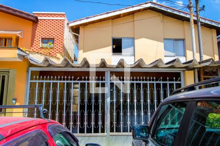 Casa à venda com 180m², 3 quartos e 2 vagasFachada