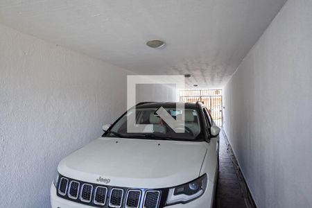 Casa à venda com 350m², 4 quartos e 3 vagas Casa à venda com 350m², 4 quartos e 3 vagasGaragem