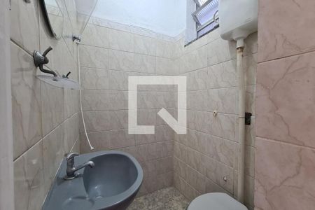 Banheiro de apartamento para alugar com 1 quarto, 50m² em Pilares, Rio de Janeiro