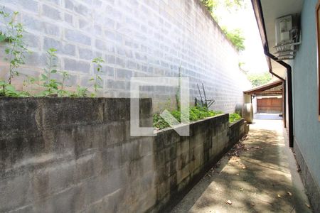 Casa de condomínio à venda com 189m², 4 quartos e 3 vagasQuintal