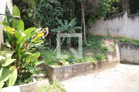 Casa de condomínio à venda com 189m², 4 quartos e 3 vagasQuintal