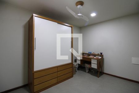 Casa de condomínio à venda com 189m², 4 quartos e 3 vagasQuarto 2