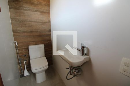 Casa de condomínio à venda com 189m², 4 quartos e 3 vagasLavabo