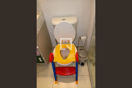 Apartamento à venda com 130m², 3 quartos e 3 vagasSuíte 2 Banheiro