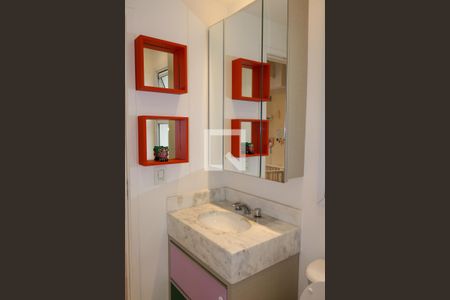 Apartamento à venda com 130m², 3 quartos e 3 vagasSuíte 2 Banheiro