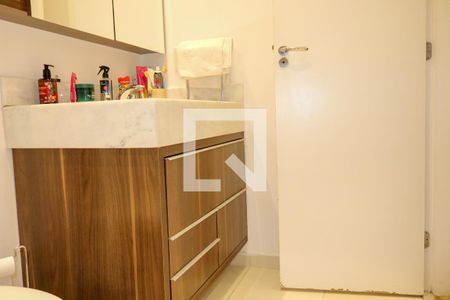 Apartamento à venda com 130m², 3 quartos e 3 vagasSuíte 1 Banheiro