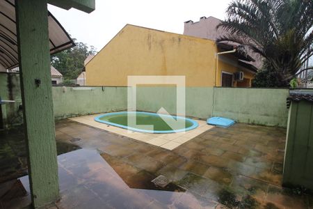 Casa à venda com 174m², 3 quartos e 2 vagas Casa à venda com 174m², 3 quartos e 2 vagasPiscina