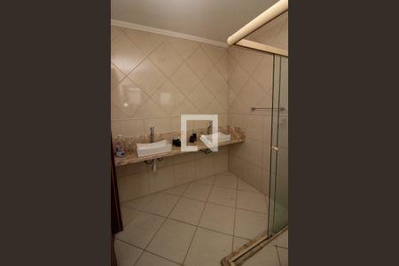 Casa à venda com 174m², 3 quartos e 2 vagas Casa à venda com 174m², 3 quartos e 2 vagasBanheiro da Suíte