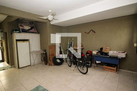 Casa à venda com 174m², 3 quartos e 2 vagas Casa à venda com 174m², 3 quartos e 2 vagasGaragem