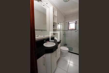 Casa à venda com 174m², 3 quartos e 2 vagas Casa à venda com 174m², 3 quartos e 2 vagasBanheiro Social