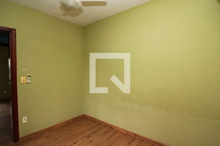 Casa à venda com 174m², 3 quartos e 2 vagas Casa à venda com 174m², 3 quartos e 2 vagasQuarto 2