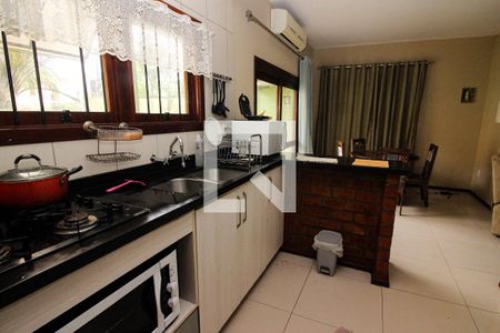 Casa à venda com 174m², 3 quartos e 2 vagas Casa à venda com 174m², 3 quartos e 2 vagasCozinha