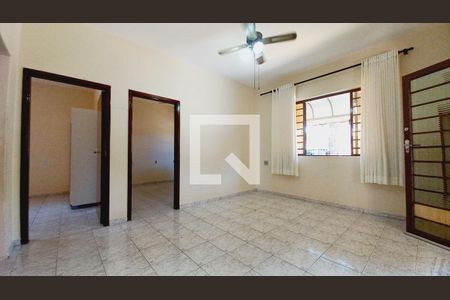 Sala de casa para alugar com 3 quartos, 90m² em Vila Ipê, Campinas