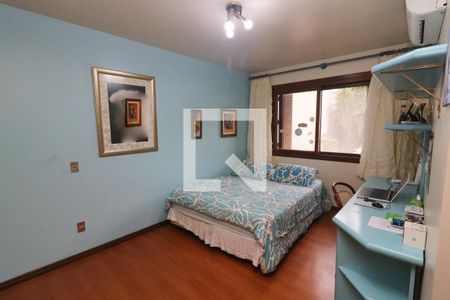 Casa à venda com 495m², 3 quartos e 3 vagasSuíte 2
