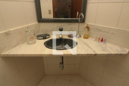 Casa à venda com 495m², 3 quartos e 3 vagasLavabo