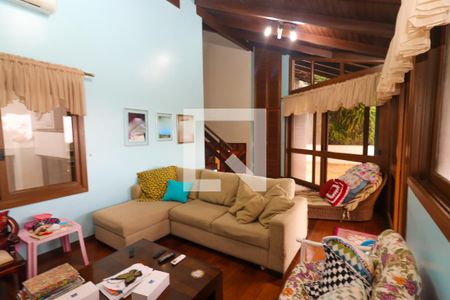 Casa à venda com 495m², 3 quartos e 3 vagasSala 2