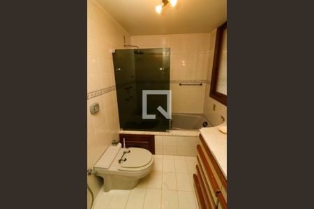 Casa à venda com 495m², 3 quartos e 3 vagasBanheiro 1