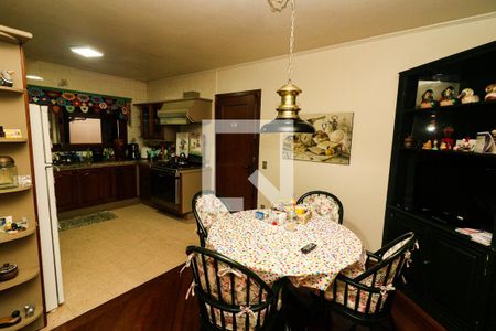 Casa à venda com 495m², 3 quartos e 3 vagasCozinha
