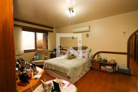 Casa à venda com 495m², 3 quartos e 3 vagasSuíte 1