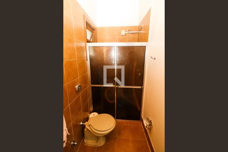 Casa à venda com 495m², 3 quartos e 3 vagasBanheiro 2