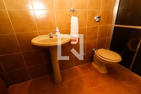 Casa à venda com 495m², 3 quartos e 3 vagasBanheiro 2