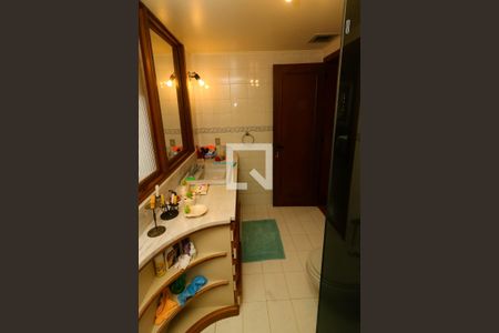 Casa à venda com 495m², 3 quartos e 3 vagasBanheiro 1