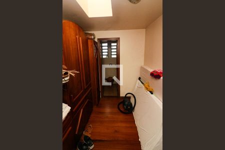 Casa à venda com 495m², 3 quartos e 3 vagasQuarto de Serviço