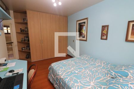 Casa à venda com 495m², 3 quartos e 3 vagasSuíte 2