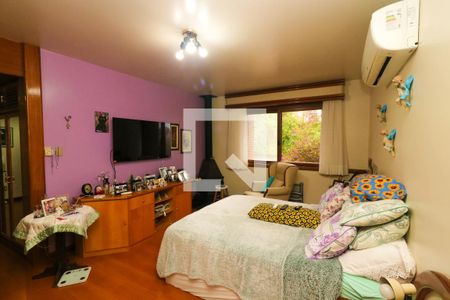 Casa à venda com 495m², 3 quartos e 3 vagasSuíte 1