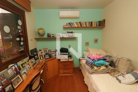 Casa à venda com 495m², 3 quartos e 3 vagasQuarto 