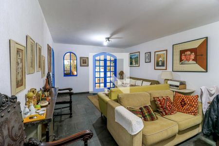 Sala de casa à venda com 4 quartos, 200m² em Vila Cordeiro, São Paulo