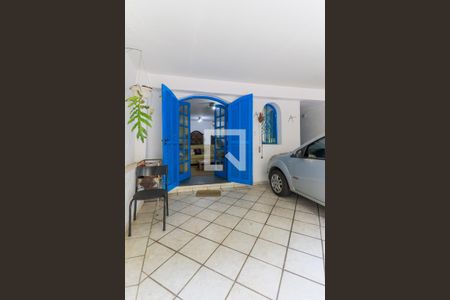 Casa à venda com 170m², 4 quartos e 2 vagasGaragem