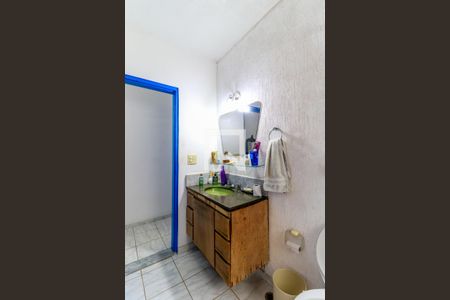 Casa à venda com 170m², 4 quartos e 2 vagasBanheiro Corredor