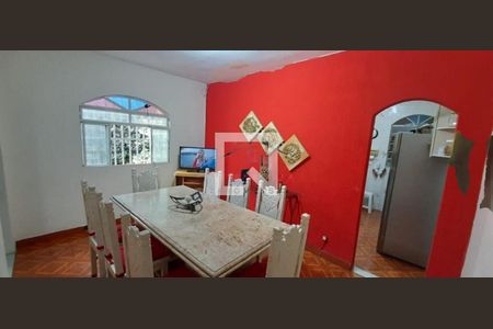 Casa à venda com 4 quartos, 360m² em Floramar, Belo Horizonte