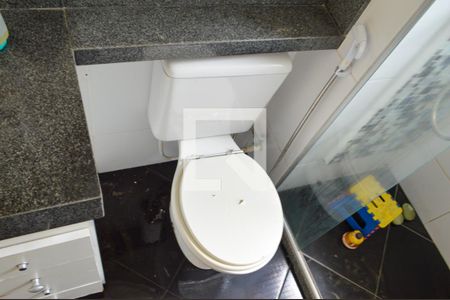 Apartamento à venda com 72m², 3 quartos e 1 vaga Apartamento à venda com 72m², 3 quartos e 1 vagaBanheiro da Suíte