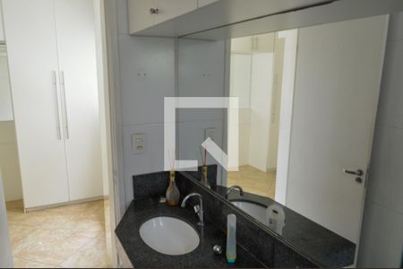 Apartamento à venda com 72m², 3 quartos e 1 vaga Apartamento à venda com 72m², 3 quartos e 1 vagaBanheiro da Suíte