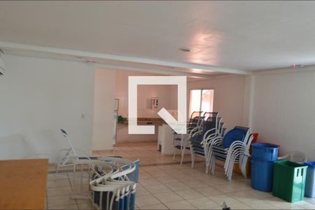 Apartamento à venda com 72m², 3 quartos e 1 vaga Apartamento à venda com 72m², 3 quartos e 1 vagaÁrea comum - Salão de festas