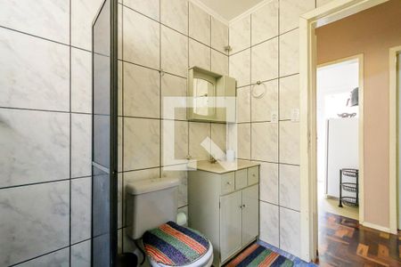 Banheiro de apartamento para alugar com 1 quarto, 63m² em Azenha, Porto Alegre