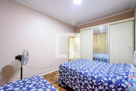 Quarto de apartamento para alugar com 1 quarto, 63m² em Azenha, Porto Alegre