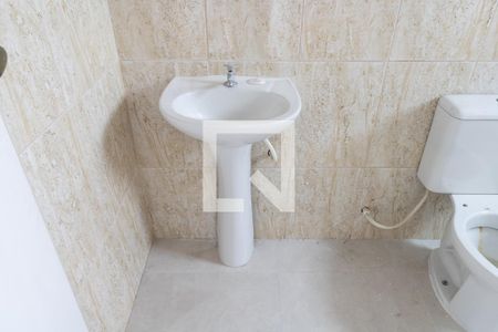 Casa para alugar com 80m², 2 quartos e sem vaga Casa para alugar com 80m², 2 quartos e sem vagaBanheiro